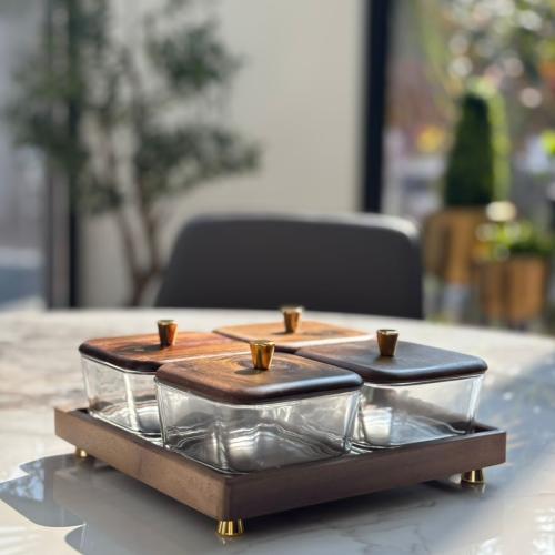 طقم  مكسرات دلال رباعي بخشب فاخر