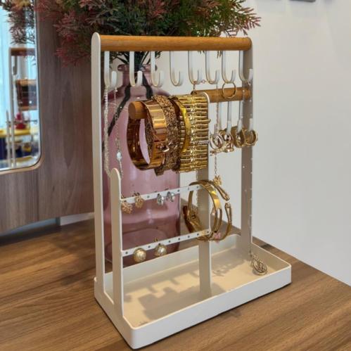 منظم مجوهرات و اكسسوارات