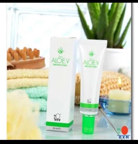 الوفيرا كريم مرطب - ليلي dxn  دكسن