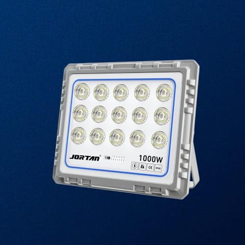 كشاف طاقة شمسية 1000 واط – إضاءة جبّارة تغطي مساحات واسعة جدًا