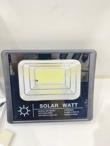 كشاف طاقة شمسية 200W