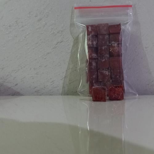 مستكة معطر برائحة الكرز الياباني ١٨ مكعب