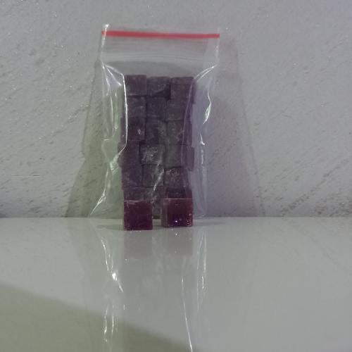 مستكة معطر برائحة خزامى بالهيل ١٨مكعب