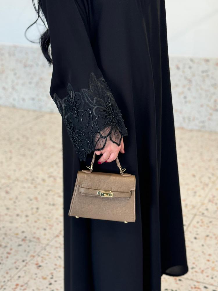 عباية تطريز ورد