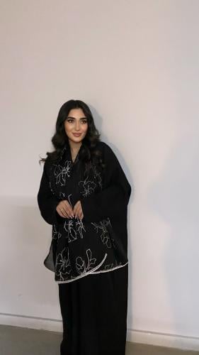 عباية كريب مكسر أسود - طرحة قطن تطريز