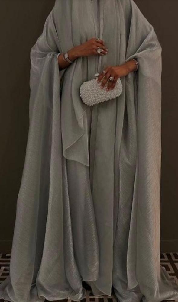 لماذا تبقى العباية الخيار الأول لإطلالة أنيقة؟