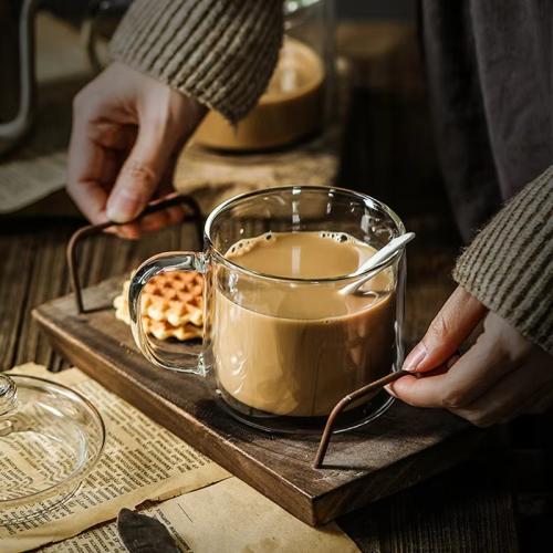 كوب شاي جبلي