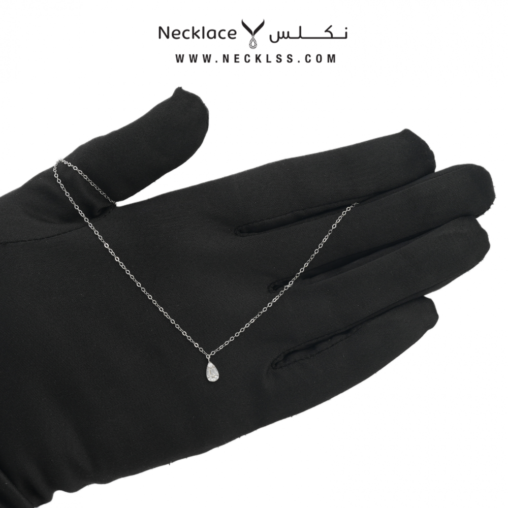 قلادة فضة