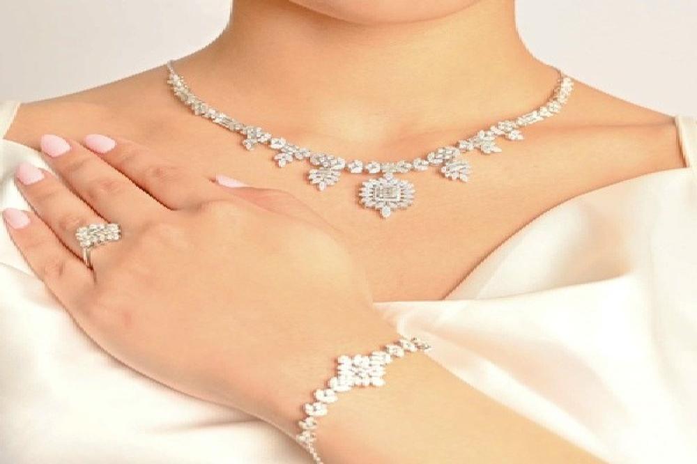 طقم فضة نسائي عيار 925