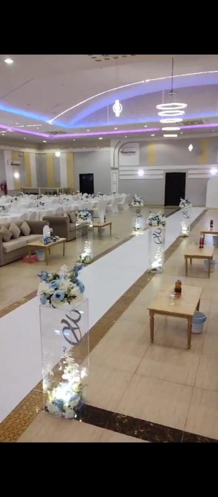 طاولات أكريليك لمسار العروس