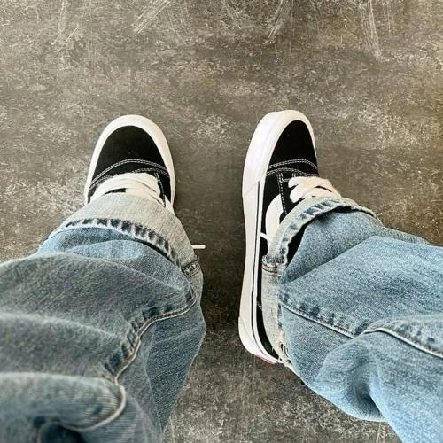 VANS KNU SKOOL