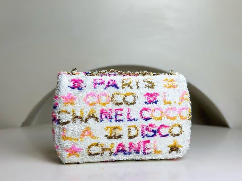 حقيبة شانيل كلاسيك فلاب بتصميم CHANEL LA DISCO-مقاس 20