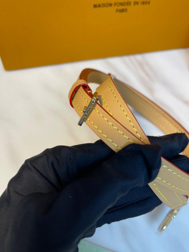 شنطة خصر لويس فويتون Mini Bumbag-مقاس 17