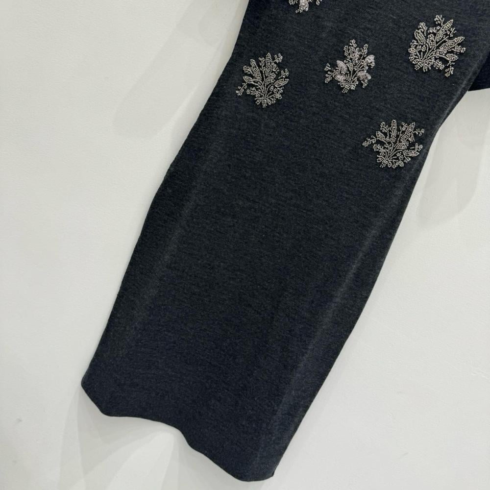 فستان فندي المطرز