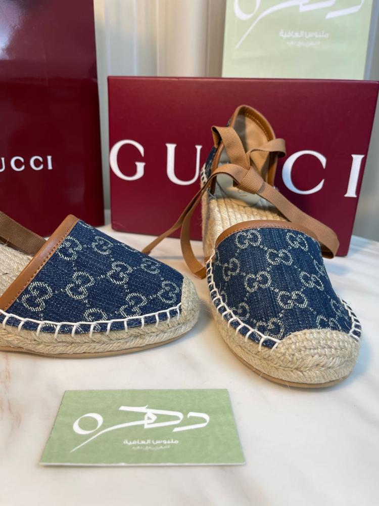 صندل "Pilar Double G" من غوتشي للنساء