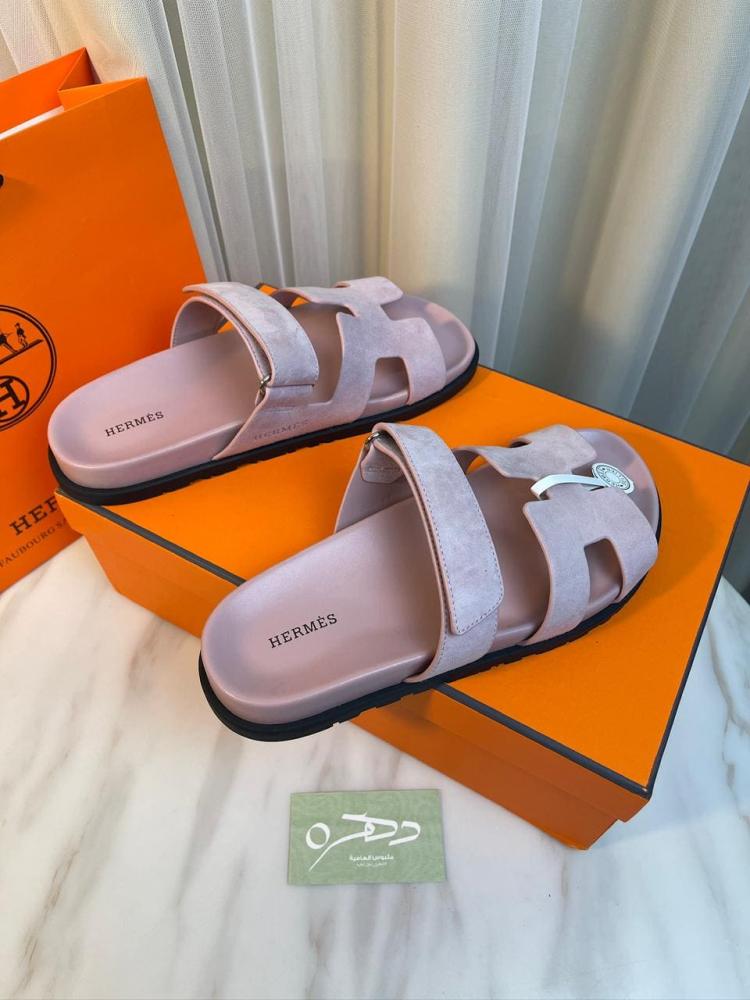 صندل من الجلد الشيبر من هيرميس - وردي