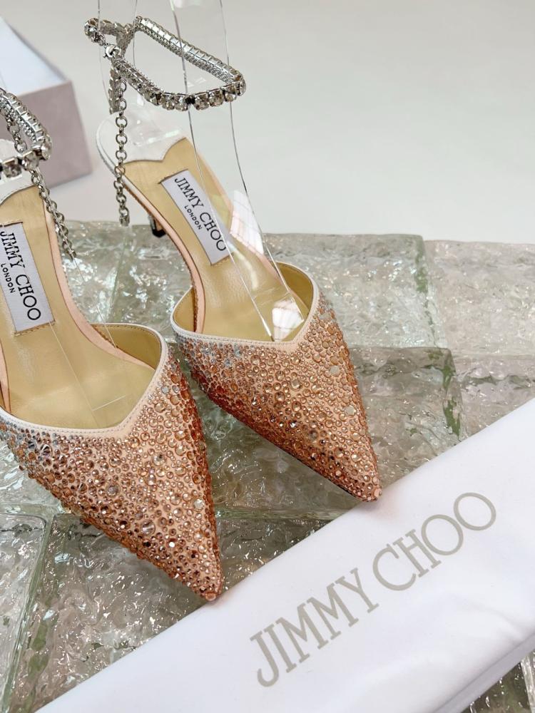 حذاء سايدا 100 بكعب عالٍ من الساتان والكريستال من جيمي تشو