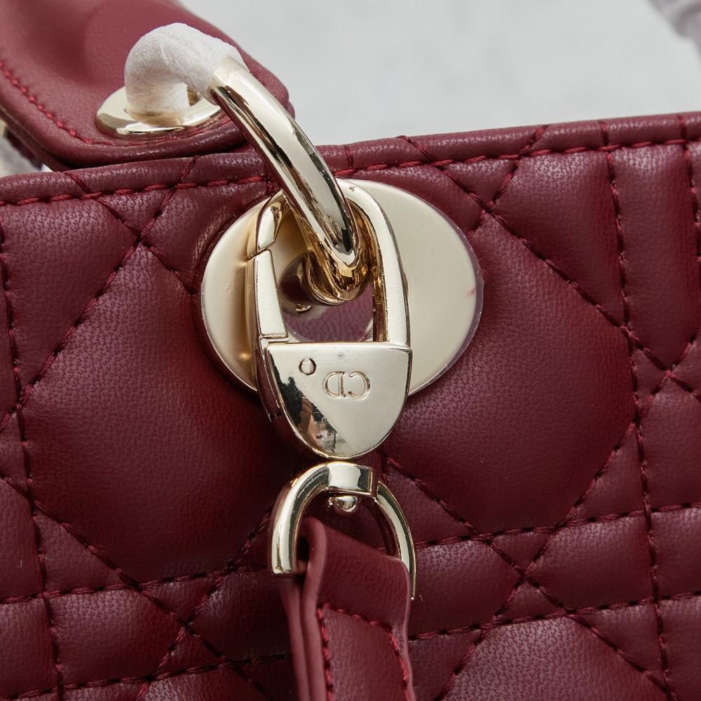 حقيبة ليدي ديور كبيرة 24 سم من كريستيان ديور - برغندي