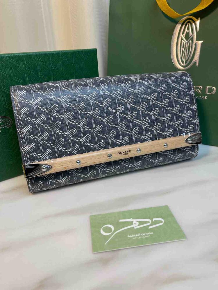 حقيبة كلاتش مونت كارلو بي إم من قويارد