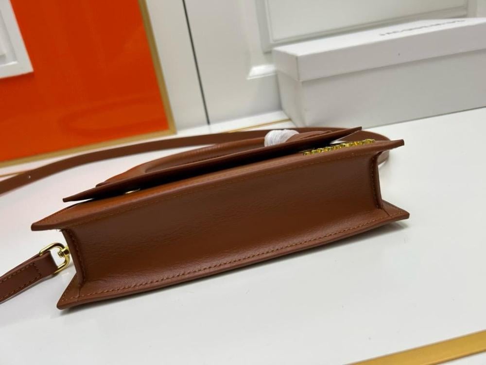 حقيبة لو تشيكيتو لونغ من جاكيموس-مقاس 22