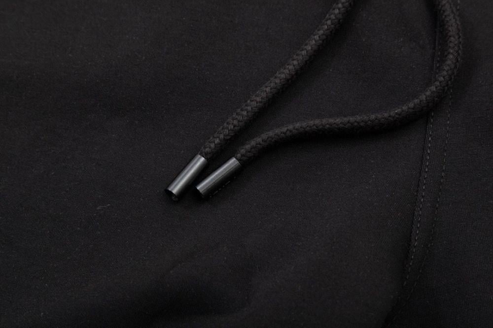 شورت منسوج ومطاط برقعة مريحة مع شعار مطرز من فندي