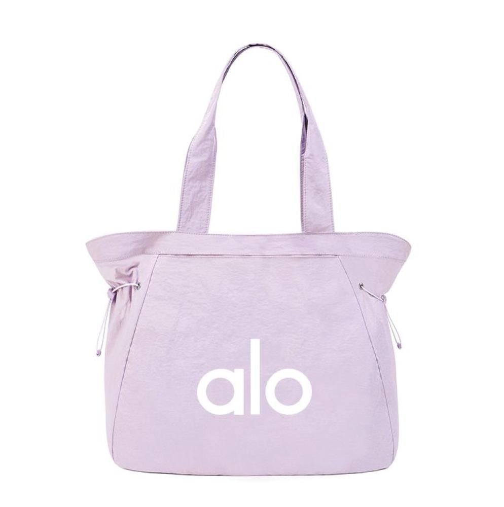 حقيبة يد كاجوال عصرية جديدة من ALO Yoga
