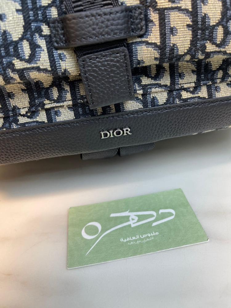 شنطة ديور اوبليك إكسبلورر - مقاس 42