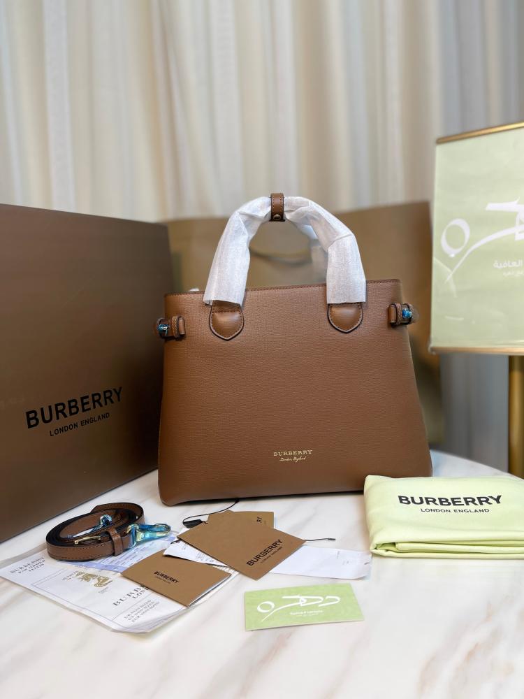 حقيبة توت بانر من بيربري - بني