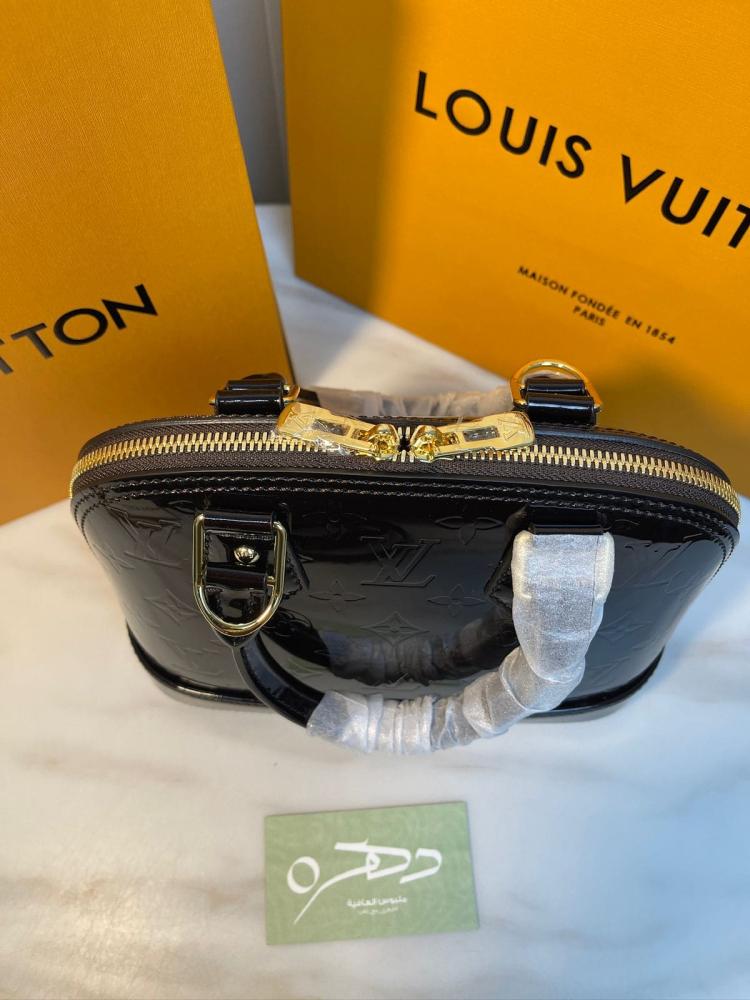 حقيبة بي بي ألما من لويس فيتون مقاس 25 - لون عودي لماع