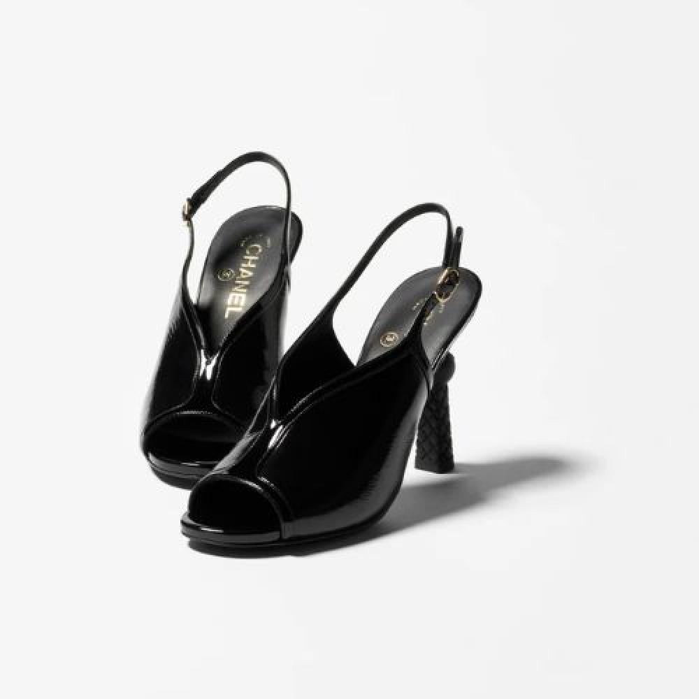 صندل ميتييه دارت بكعب 8.5 سم من شانيل