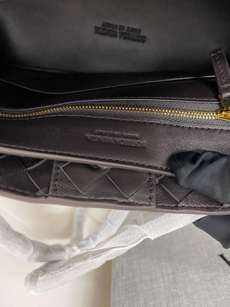 شنطة بوتيقا أنديامو 25 سم - بني غامق