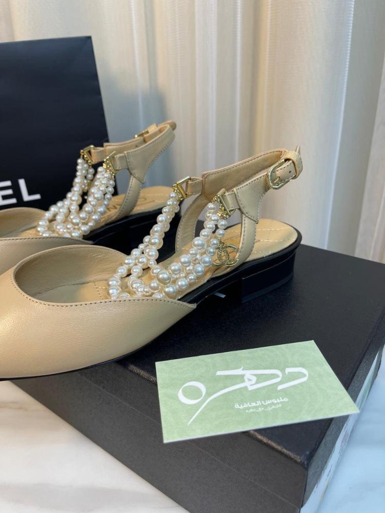 حذاء شانيل سليب باك