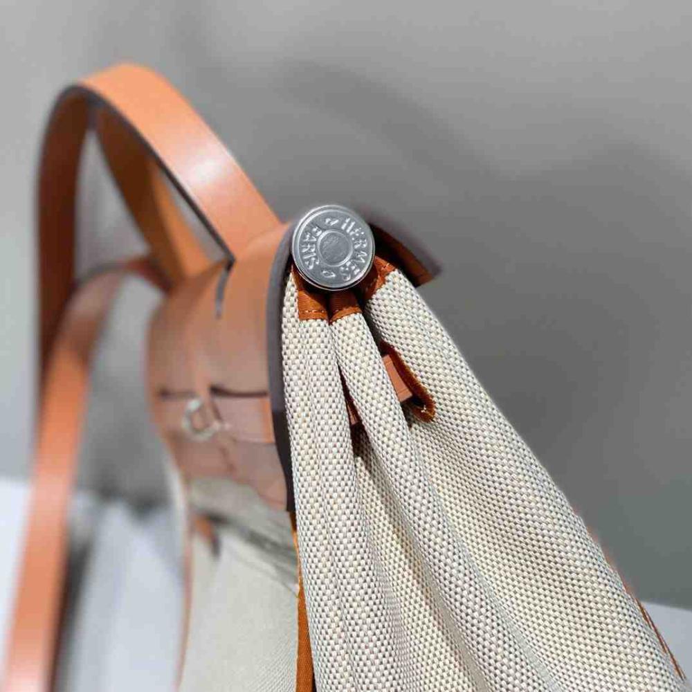 حقيبة هيرباج تشاين دانكر مقاس 31 من هيرميز