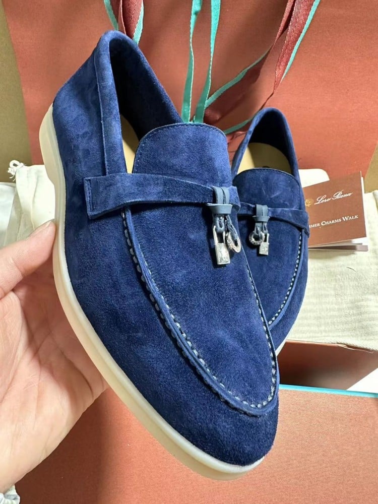 لوفر نسائي من Loro Piana - نيلي