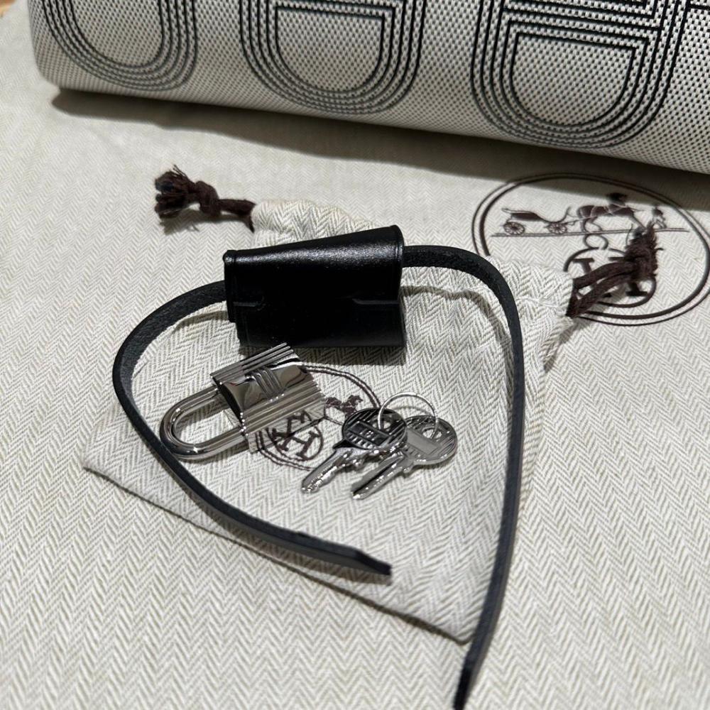 حقيبة هيرباج تشاين دانكر مقاس 31 من هيرميز