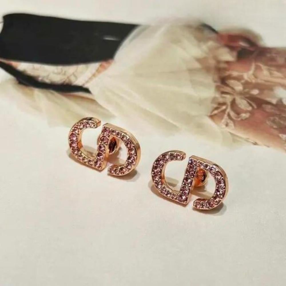 أقراط ديور CD مطلية بالذهب الوردي