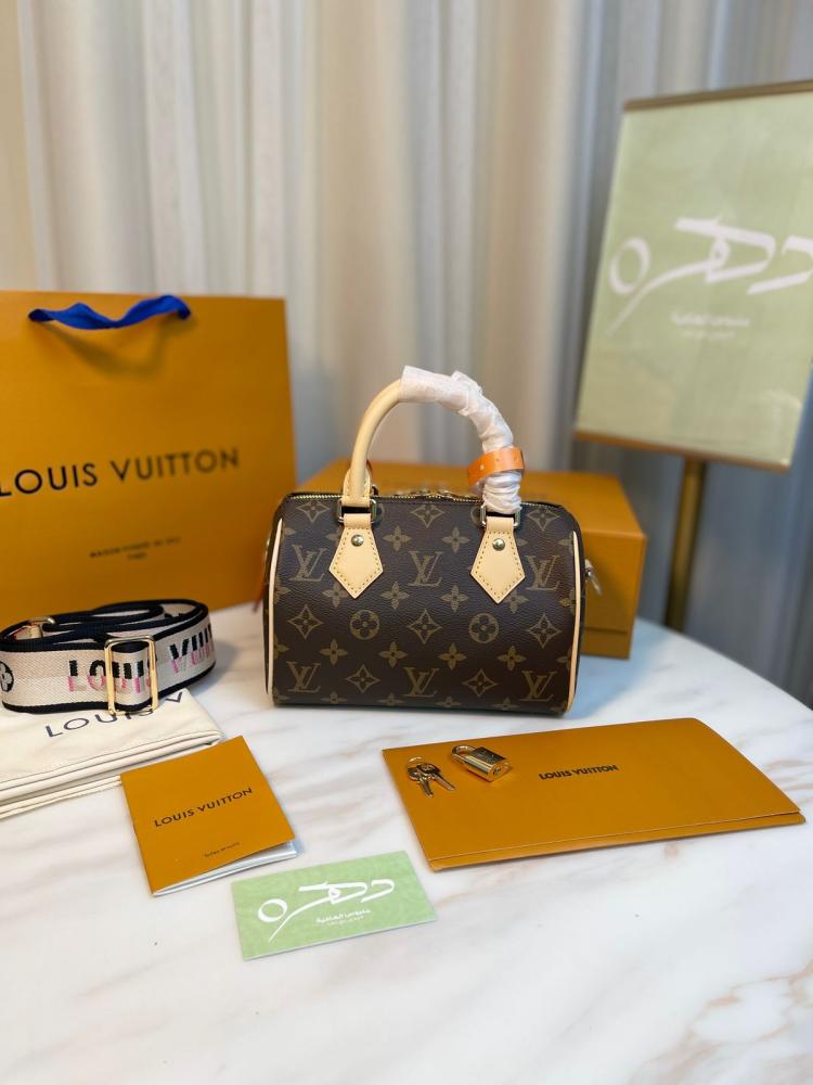 حقيبة سبيدي باندوليير من لويس فويتون مقاس 20