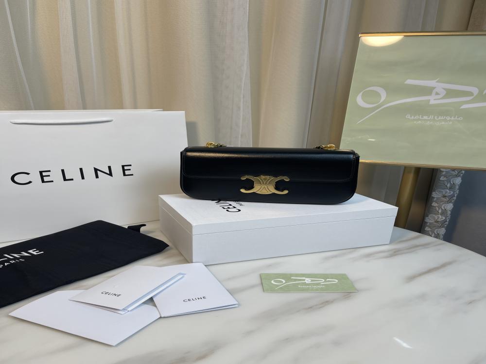 حقيبة سيلين تريونف جلد عجل لامع بسلسلة ذهبية - باللون الأسود