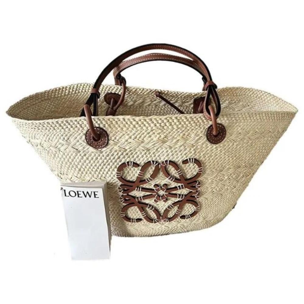 حقيبة كتف لوي أناجرام متوسطة الحجم من لويفي