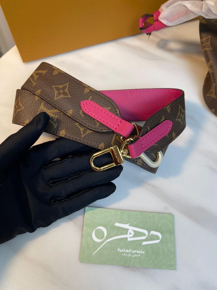 حقيبة نيفرفول باندوليير بوجهين 31 سم من لويس فيتون