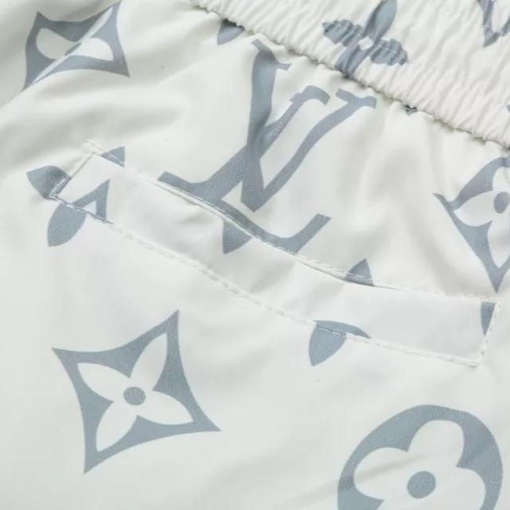 شورت لويس فيتون سوبريم مونوغرام