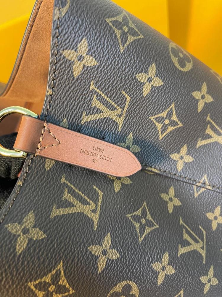 شنطة لويس فيتون نيونوي إم إم حروف - بني