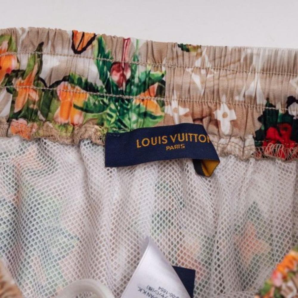 شورت سباحة مونوغرام مطبوعة بالأنماط الاستوائية من لويس فيتون