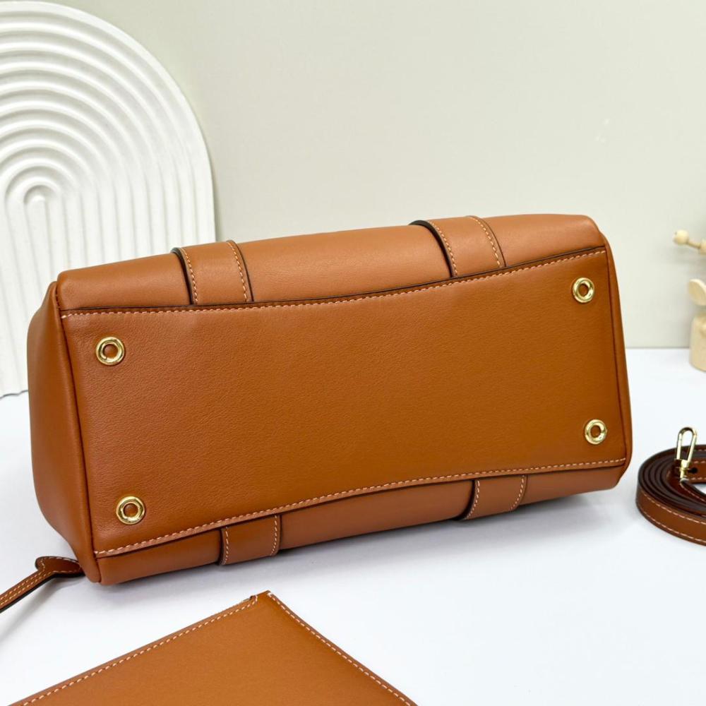 حقيبة Loom Bag L25 من لوربيانو