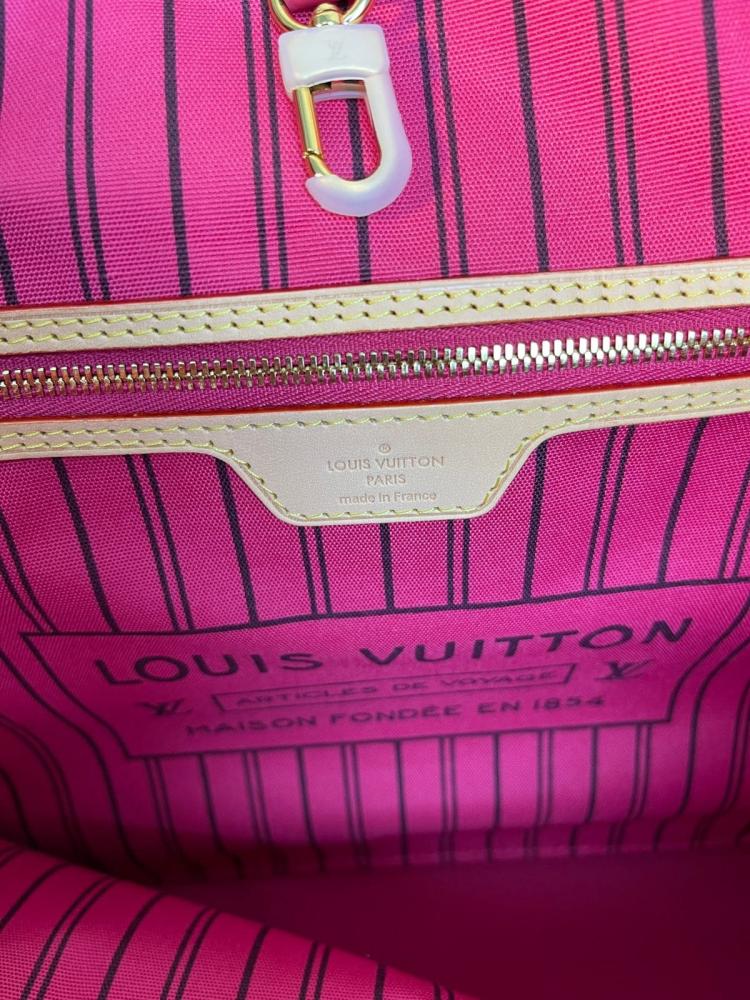 حقيبة نيفرفول باندوليير بوجهين 31 سم من لويس فيتون