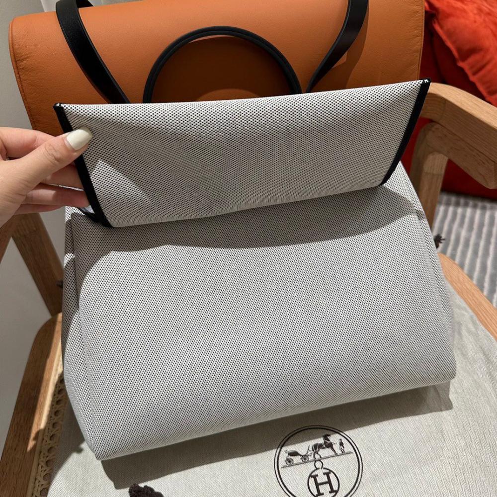 حقيبة هيرباج تشاين دانكر مقاس 31 من هيرميز