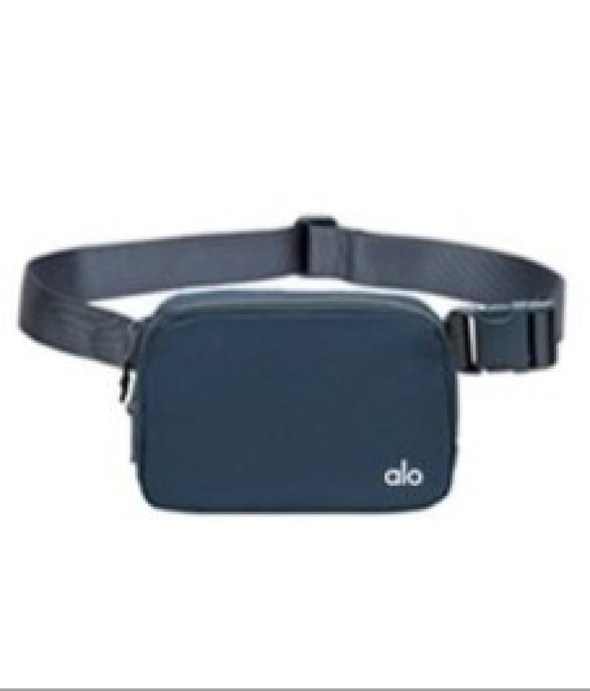 حقيبة خصر وكتف ايفري وير من ALO YOGA