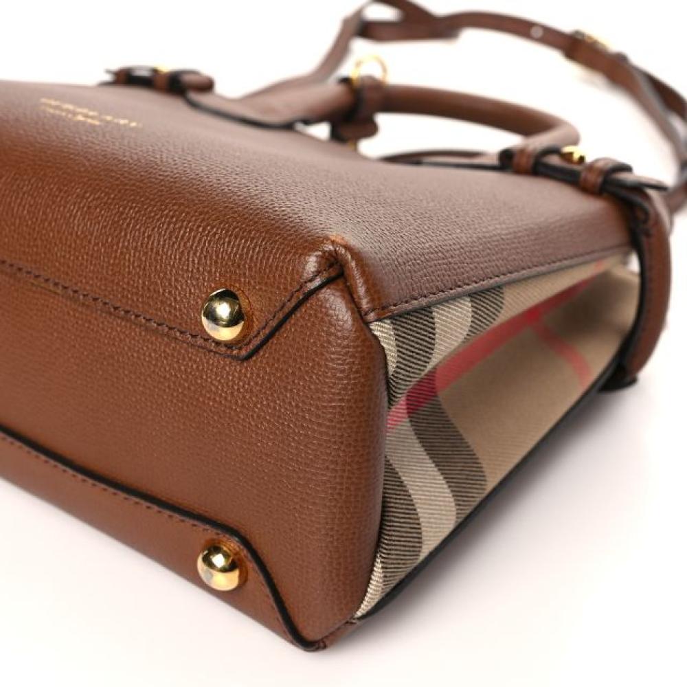 حقيبة توت بانر من بيربري - بني