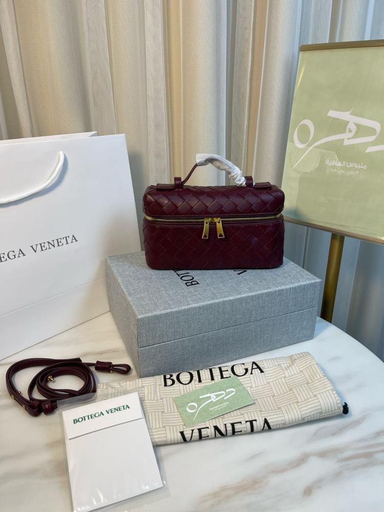 حقيبة بانغ بانغ فانيتي الجلدية من بوتيغا فينيتا - برغندي