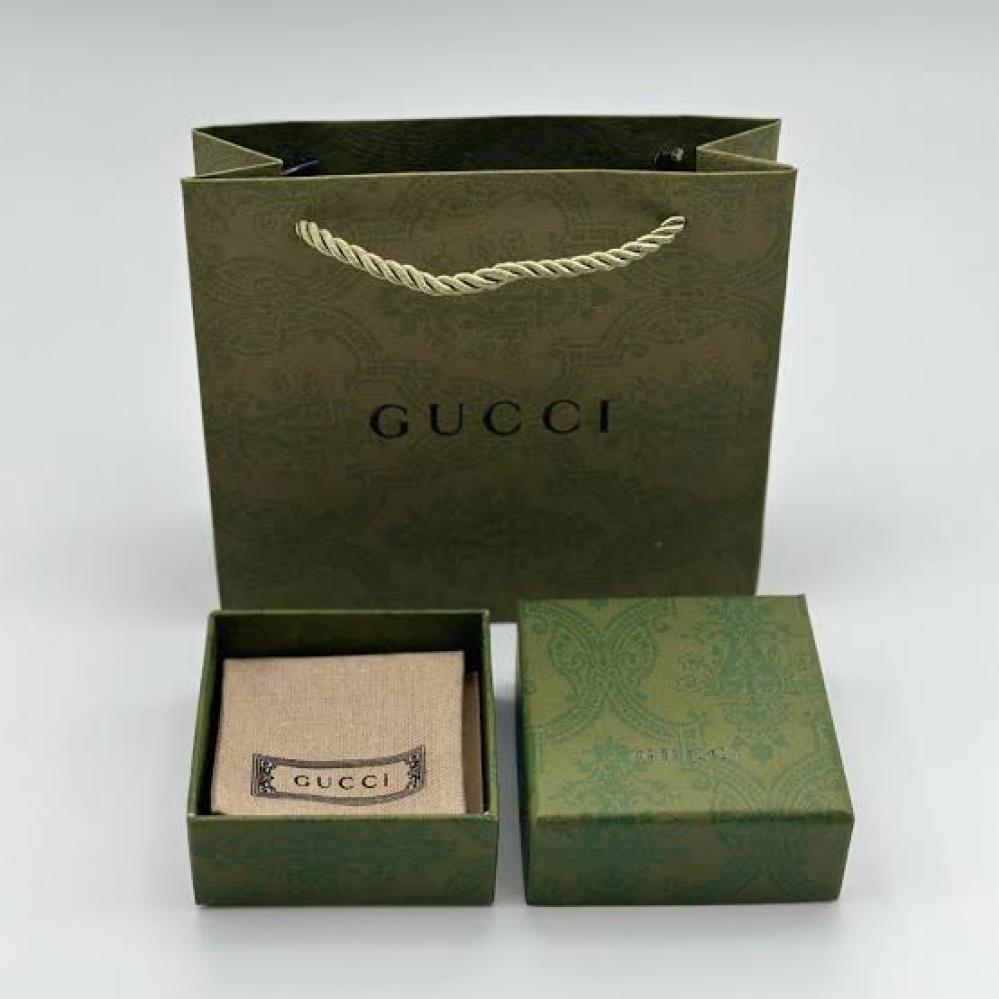 اقراط Gucci طويلة بتصميم زهور